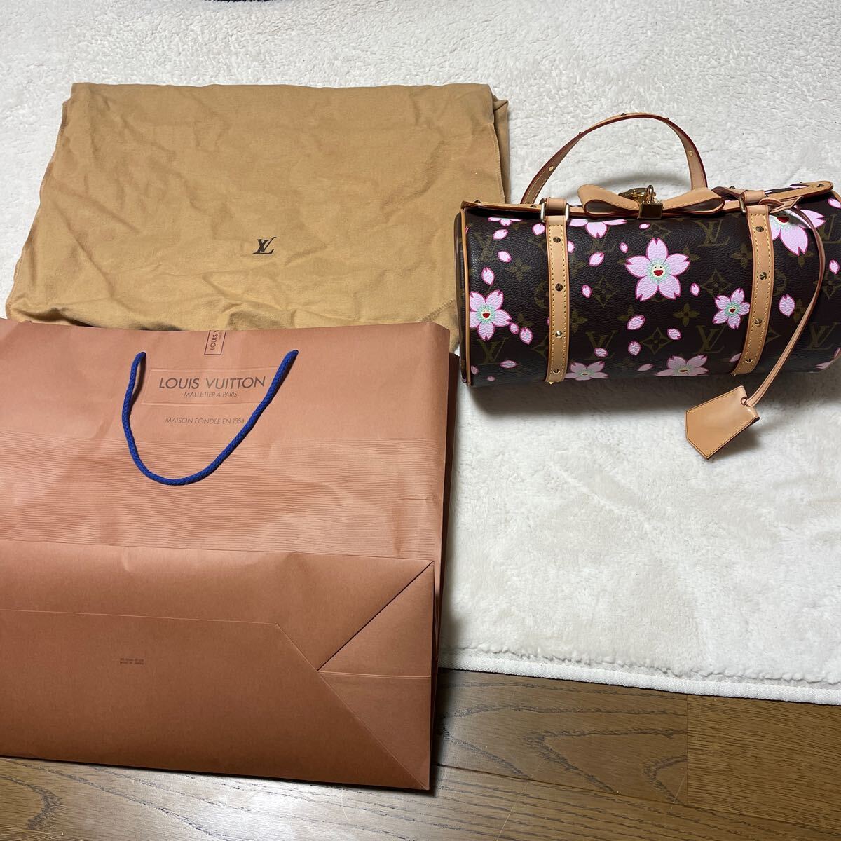 Yahoo!オークション -「桜」(ルイ・ヴィトン) (る)の落札相場 Yahoo!オークション -「桜」(ルイ・ヴィトン) (る)の落札相場