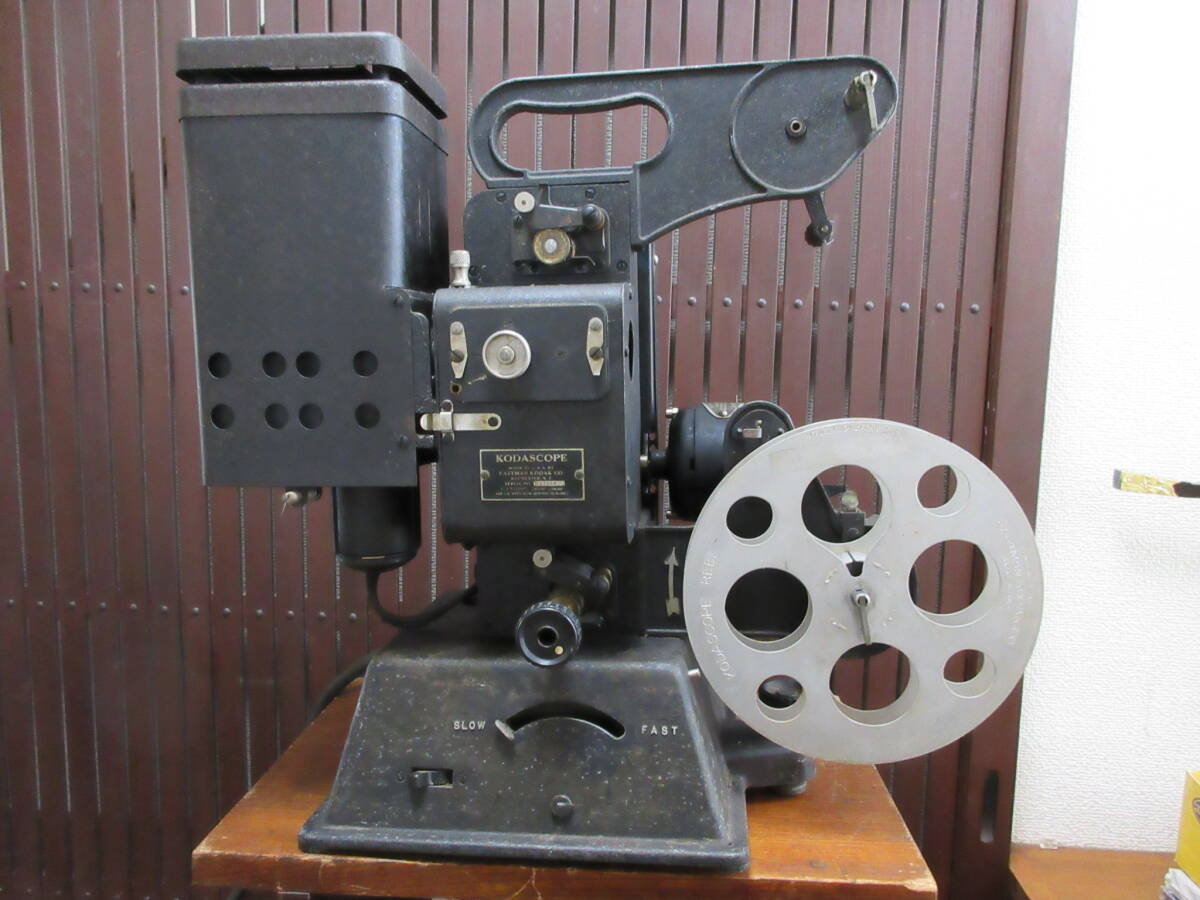 Yahoo!オークション -「映写機 16mm」(8ミリ) (フィルムカメラ Yahoo!オークション -「映写機 16mm」(8ミリ) (フィルムカメラ