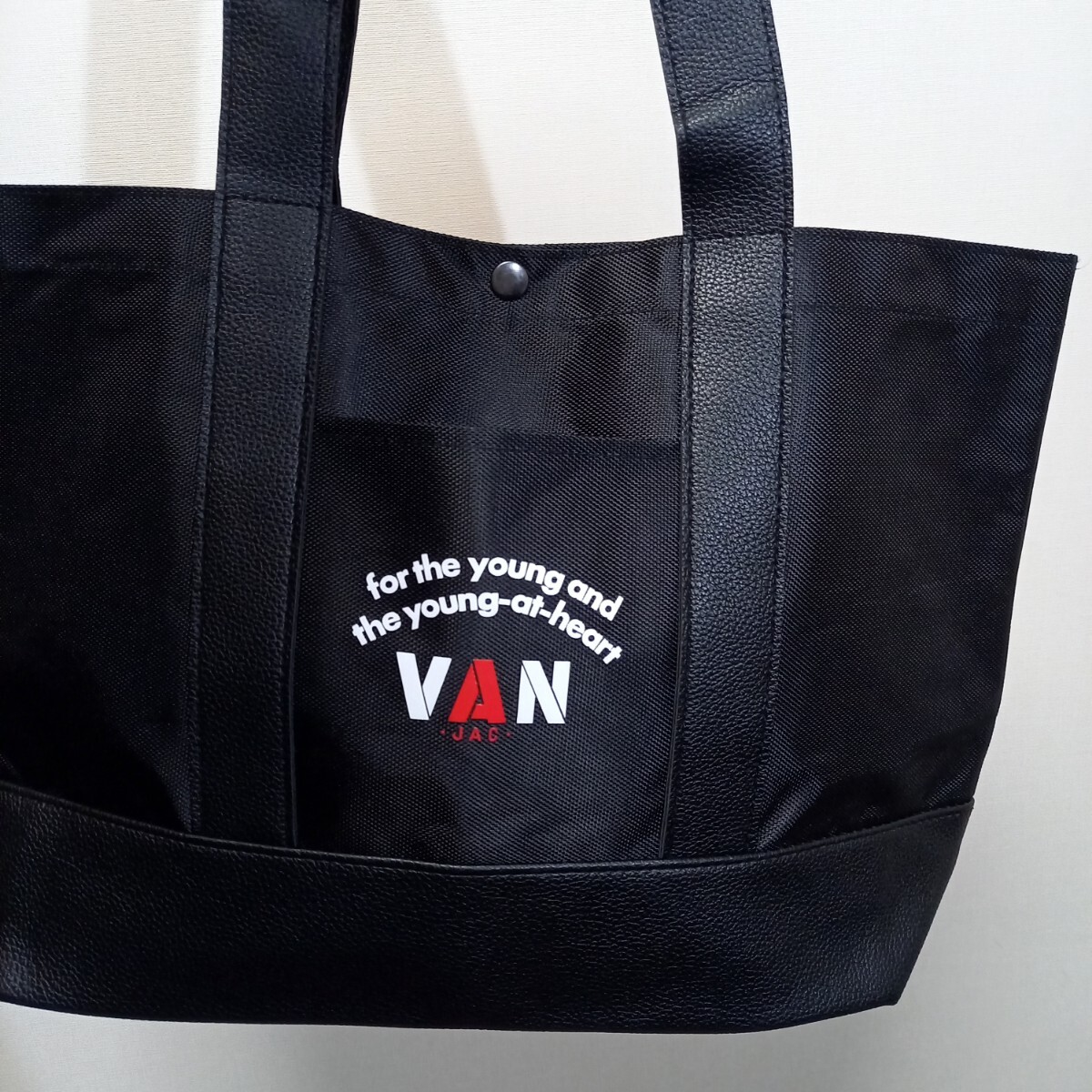 Yahoo!オークション -「van jac トートバッグ」の落札相場・落札価格 Yahoo!オークション -「van jac トートバッグ」の落札相場・落札価格