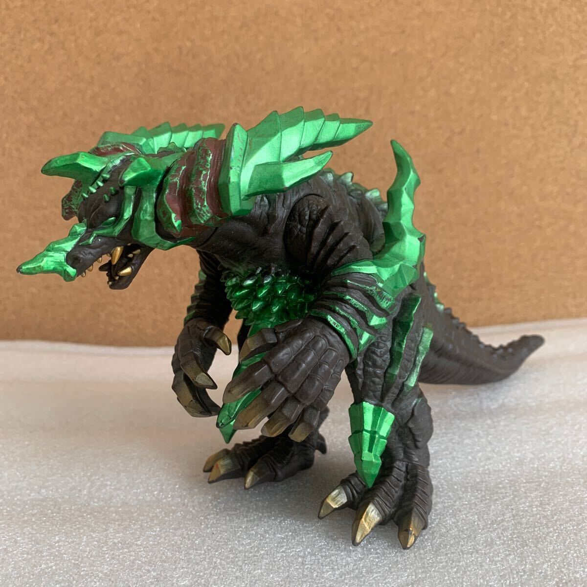 Yahoo!オークション -「ウルトラ怪獣シリーズ ゴモラ Yahoo!オークション -「ウルトラ怪獣シリーズ ゴモラ