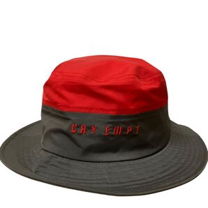 美品 C.E バケット ハット グレー レッド 頭周り59cm CAV EMPT シーイー 帽子 xpv
