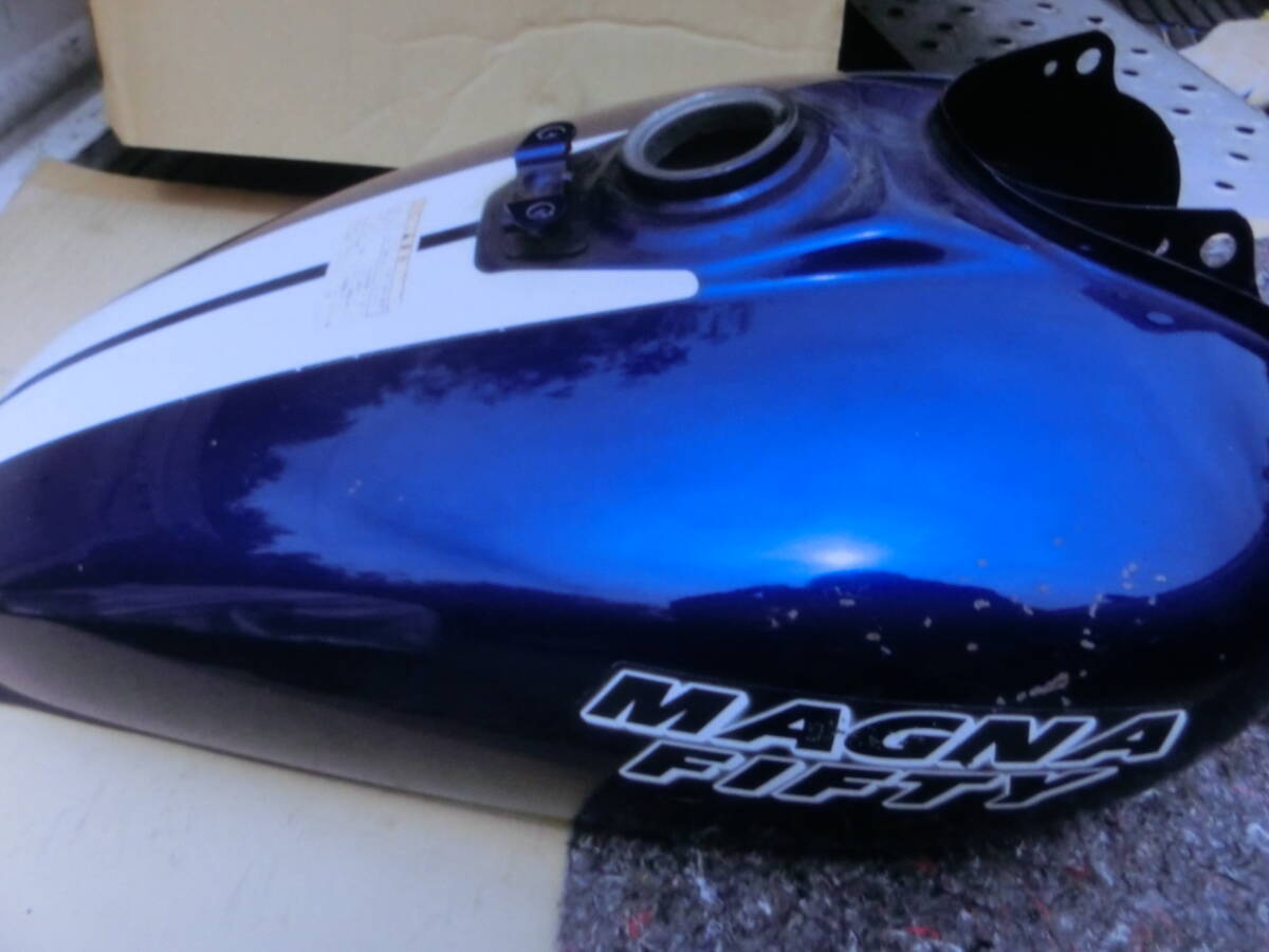 2025年最新】Yahoo!オークション -マグナ50 タンクの中古品