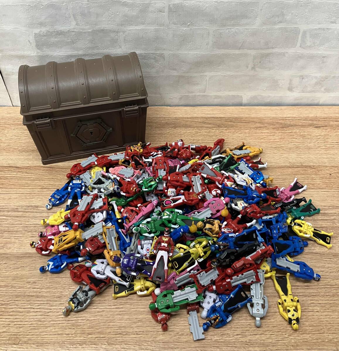 Yahoo!オークション -「ゴーカイジャー レンジャーキー ボックス Yahoo!オークション -「ゴーカイジャー レンジャーキー ボックス