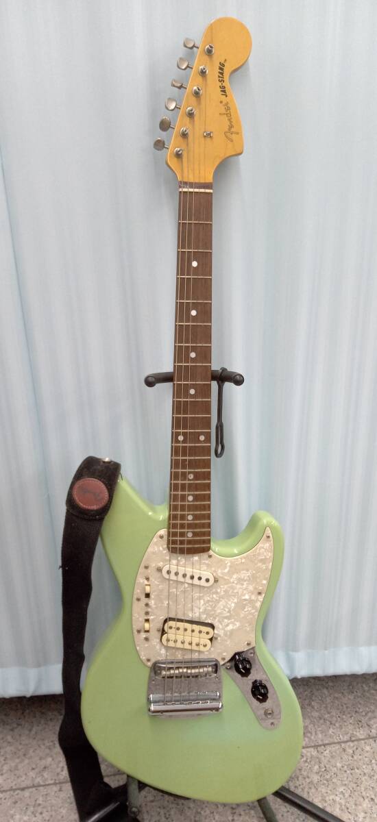 Yahoo!オークション -「jag-stang fender」(本体) (エレキギター Yahoo!オークション -「jag-stang fender」(本体) (エレキギター