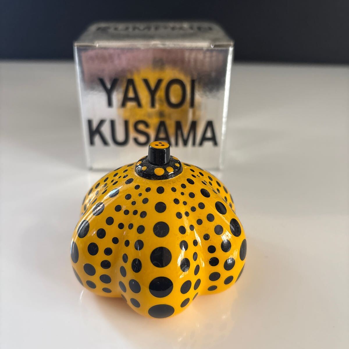 Yahoo!オークション -「草間彌生 かぼちゃ」(オブジェ) (彫刻 Yahoo!オークション -「草間彌生 かぼちゃ」(オブジェ) (彫刻