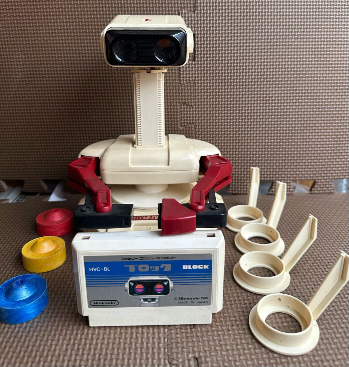 Yahoo!オークション -「ファミリーコンピュータ ロボット Yahoo!オークション -「ファミリーコンピュータ ロボット