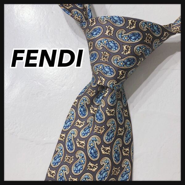 ☆FENDI☆ フェンディ ネクタイ ブランドネクタイ グレー 水色 シルク ペイズリー スーツ フォーマル メンズ 男性 紳士 送料無料