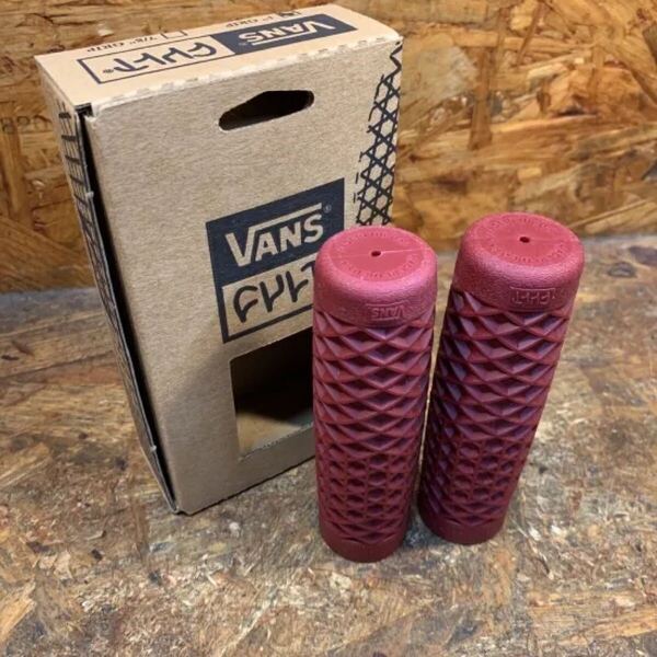 ハーレー VANS グリップ 1インチバー用 トライアンフ カスタム チョッパー ボバー ストリート VANS/CULT Oxblood(0630-2361)