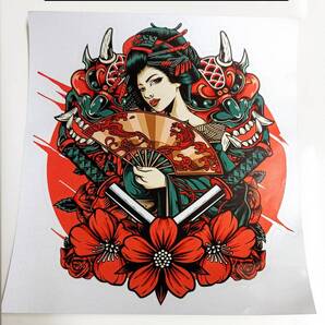 大サイズ200mmx183mm♪刀 龍 扇子 アート 日本髪 入れ墨 タトゥー 女剣士 ステッカー 車 バイク ヘルメット 江戸 セクシー