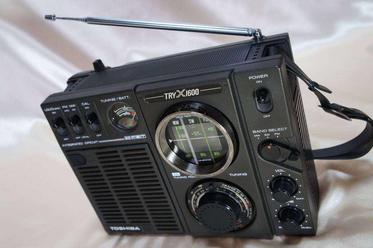 東芝 ラジオ RP-1600F TRYX1600 中古品 各バンド受信確認済