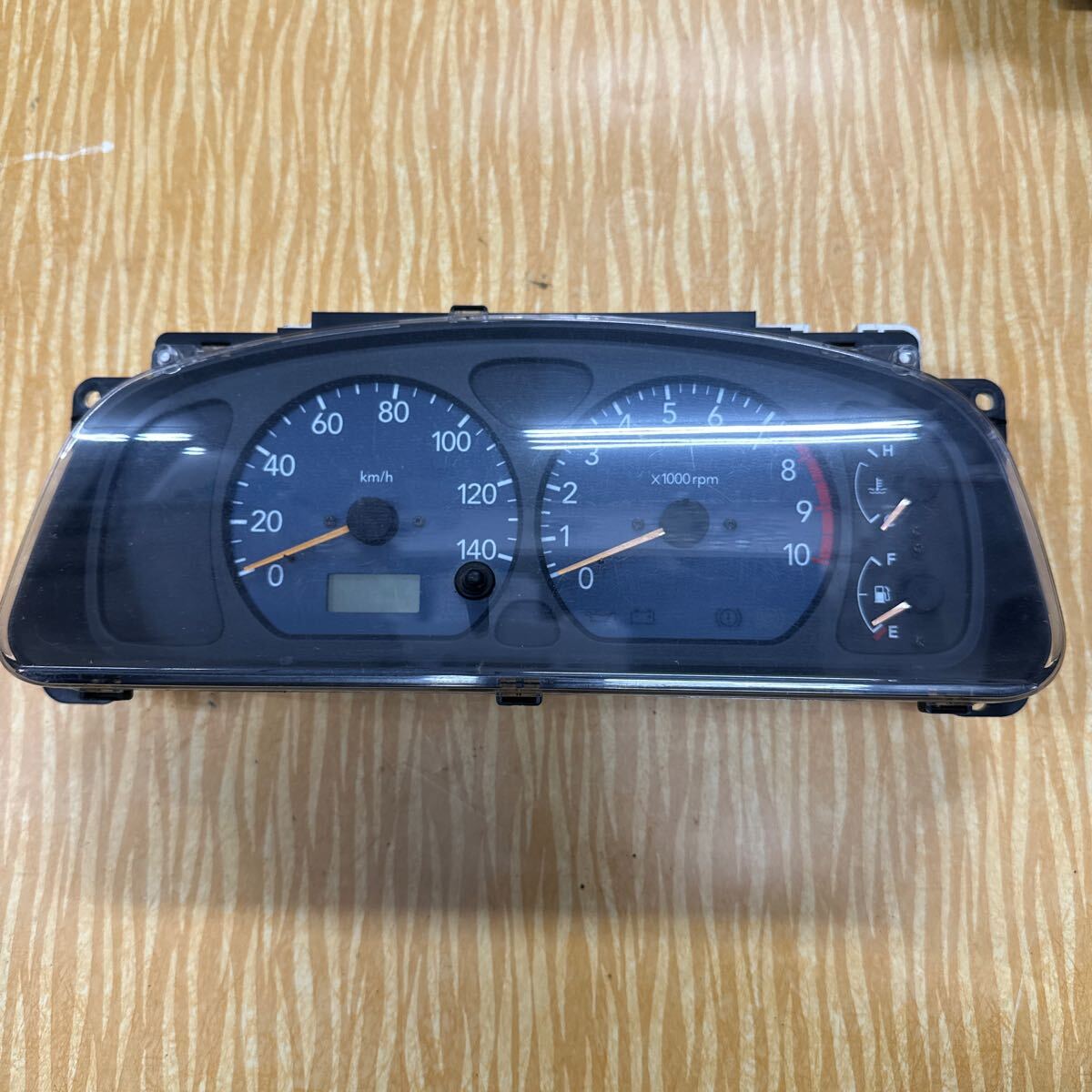 ジムニー ABA-JB23W スピードメーター Z7T デンソー 34110-61L10