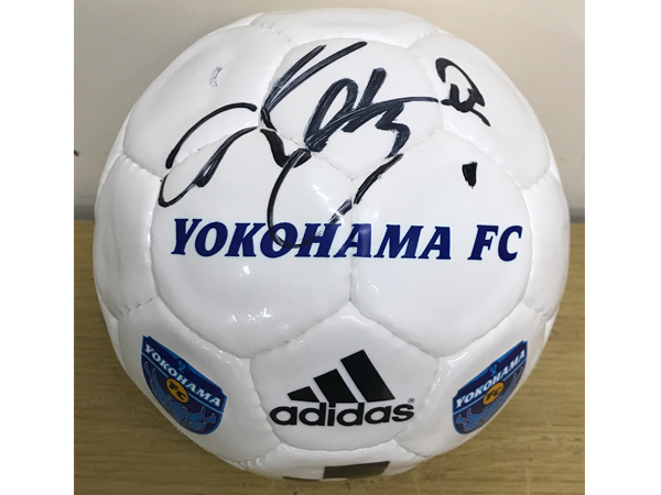 入荷なう 2020 Jリーグ公式試合球 横浜FC 三浦知良直筆サイン 入荷なう 2020 Jリーグ公式試合球 横浜FC 三浦知良直筆サイン