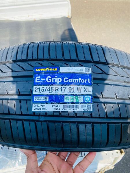 新品グッドイヤー E-Grip comfort 215/45 R17 91W XL 一本 プリウス50他