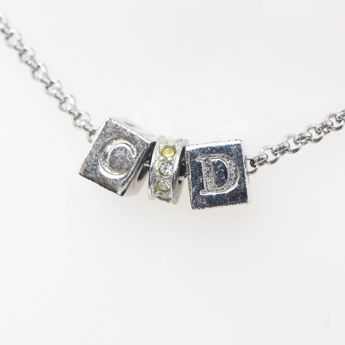 ChristianDior ディオール ネックレス キューブ シルバー CDロゴ Yahoo!オークション -「キューブcd」(ネックレス、ペンダント
