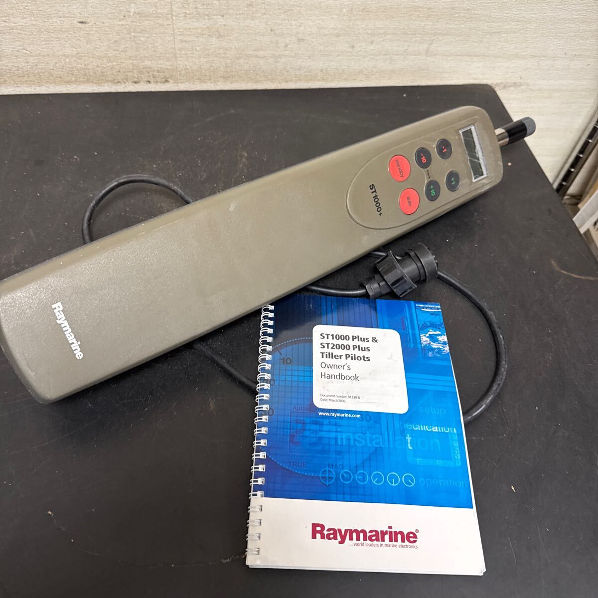 ★限定入荷★ Raymarine ST2000 Plus オートパイロット Yahoo!オークション -「オートパイロット st2000」(船、ボート
