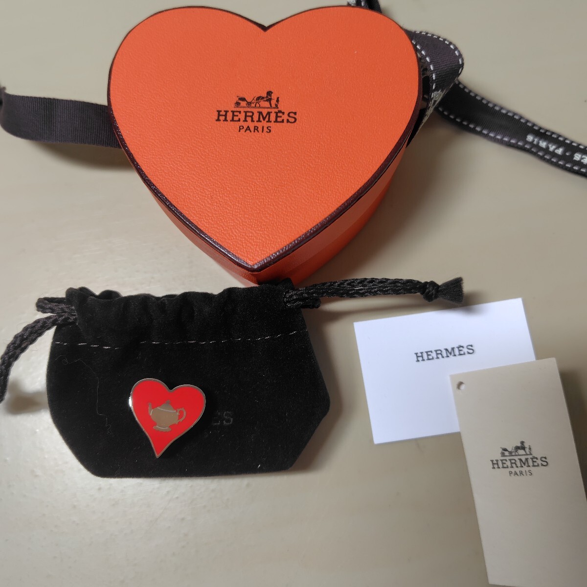 Yahoo!オークション -「エルメス ハートツイリー」の落札相場 Yahoo!オークション -「エルメス ハートツイリー」の落札相場