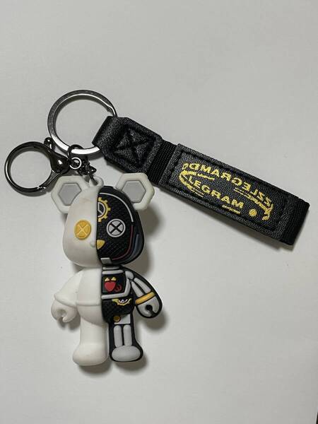 ロボット メカニカル ベア ストラップ付き キーホルダー/キーリング 白