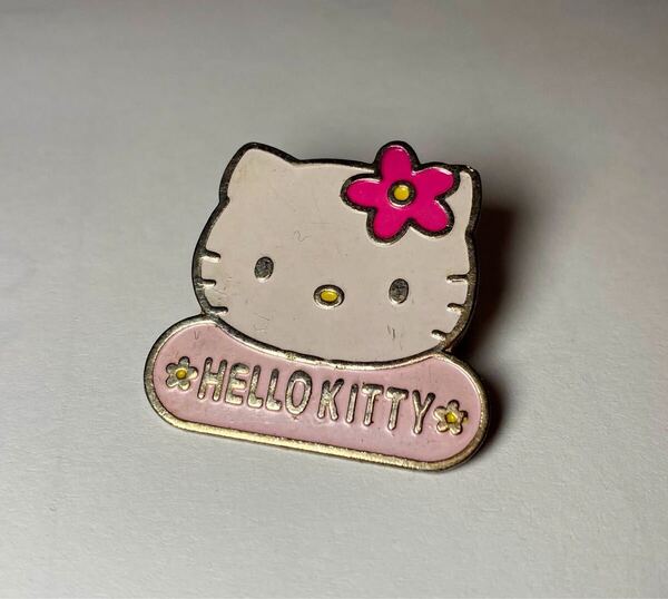 キャラclu! サンリオ HELLO KITTY ハローキティ ピンバッチ ピンバッジ ピンズ ②