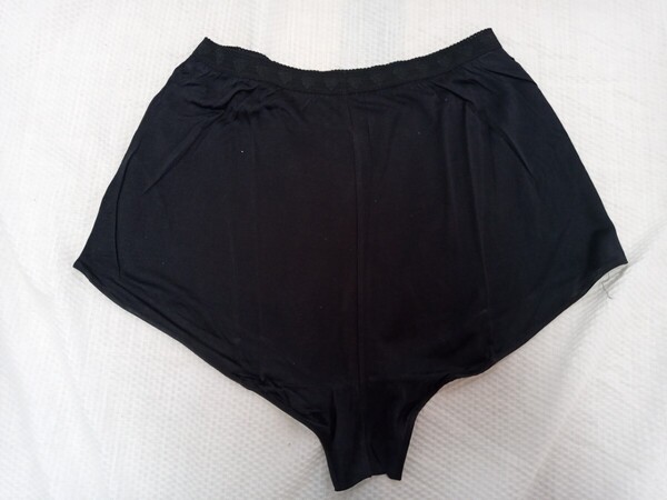 1193 ★★ TEA DROP ペチパンツ インナーパンツ シルク M 新品 黒