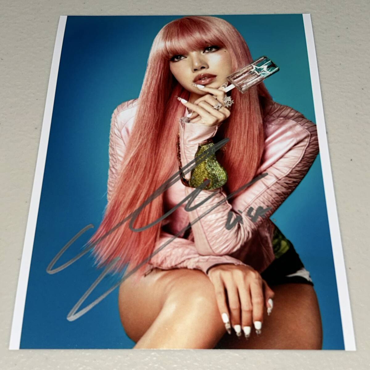 Yahoo!オークション -「lisa サイン」(タレントグッズ) の落札 Yahoo!オークション -「lisa サイン」(タレントグッズ) の落札