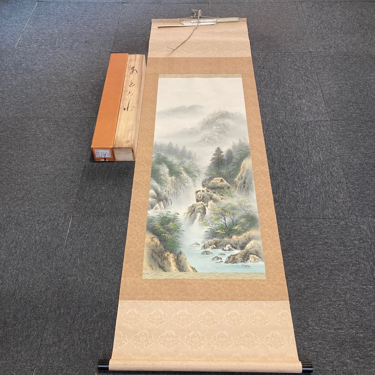 山水画 掛軸 収納箱付き 玉芳先生 2025年最新】Yahoo!オークション -玉芳の中古品・新品・未使用品一覧