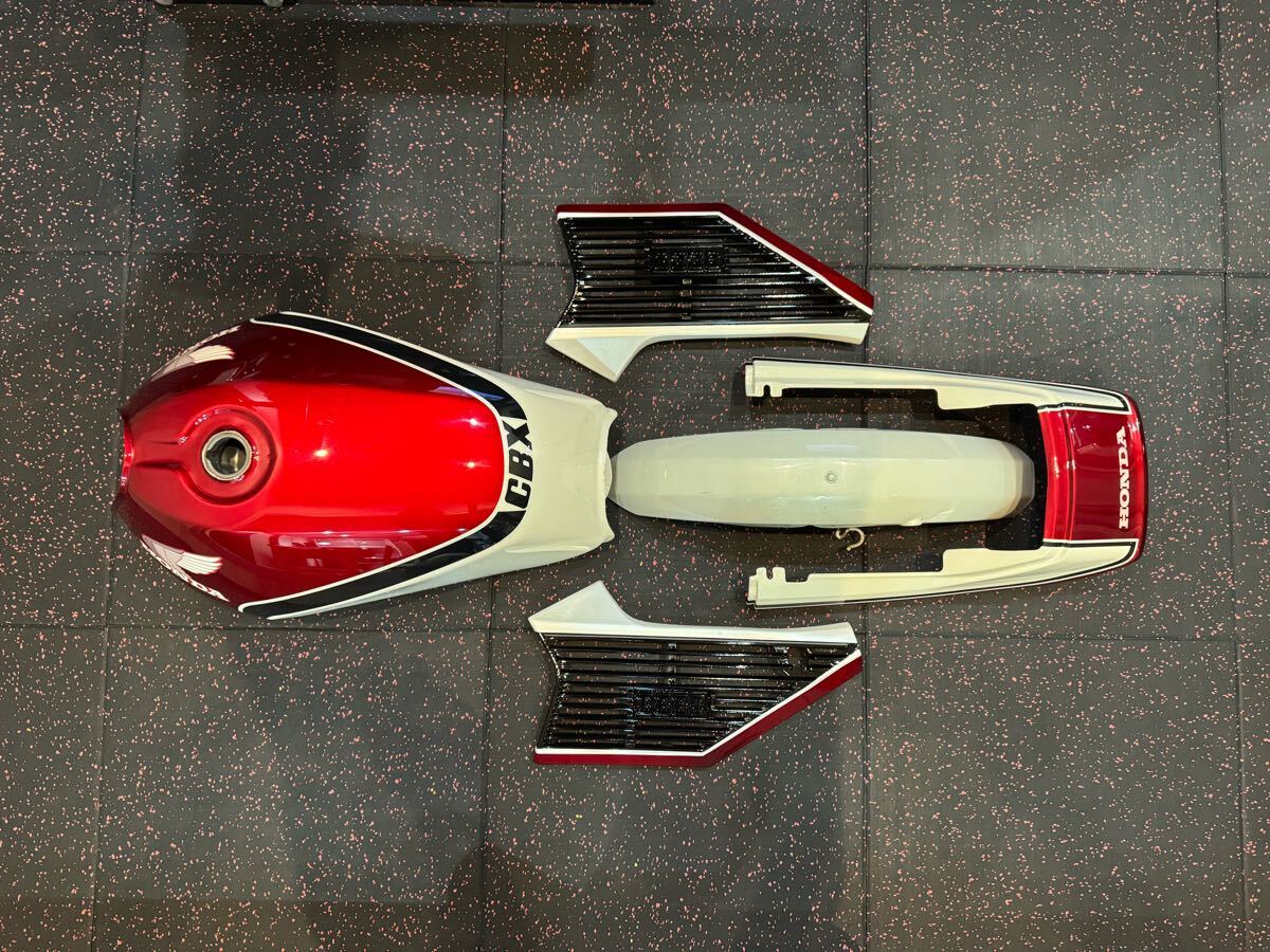 Yahoo!オークション -「cbx400f 赤白」の落札相場・落札価格 Yahoo!オークション -「cbx400f 赤白」の落札相場・落札価格