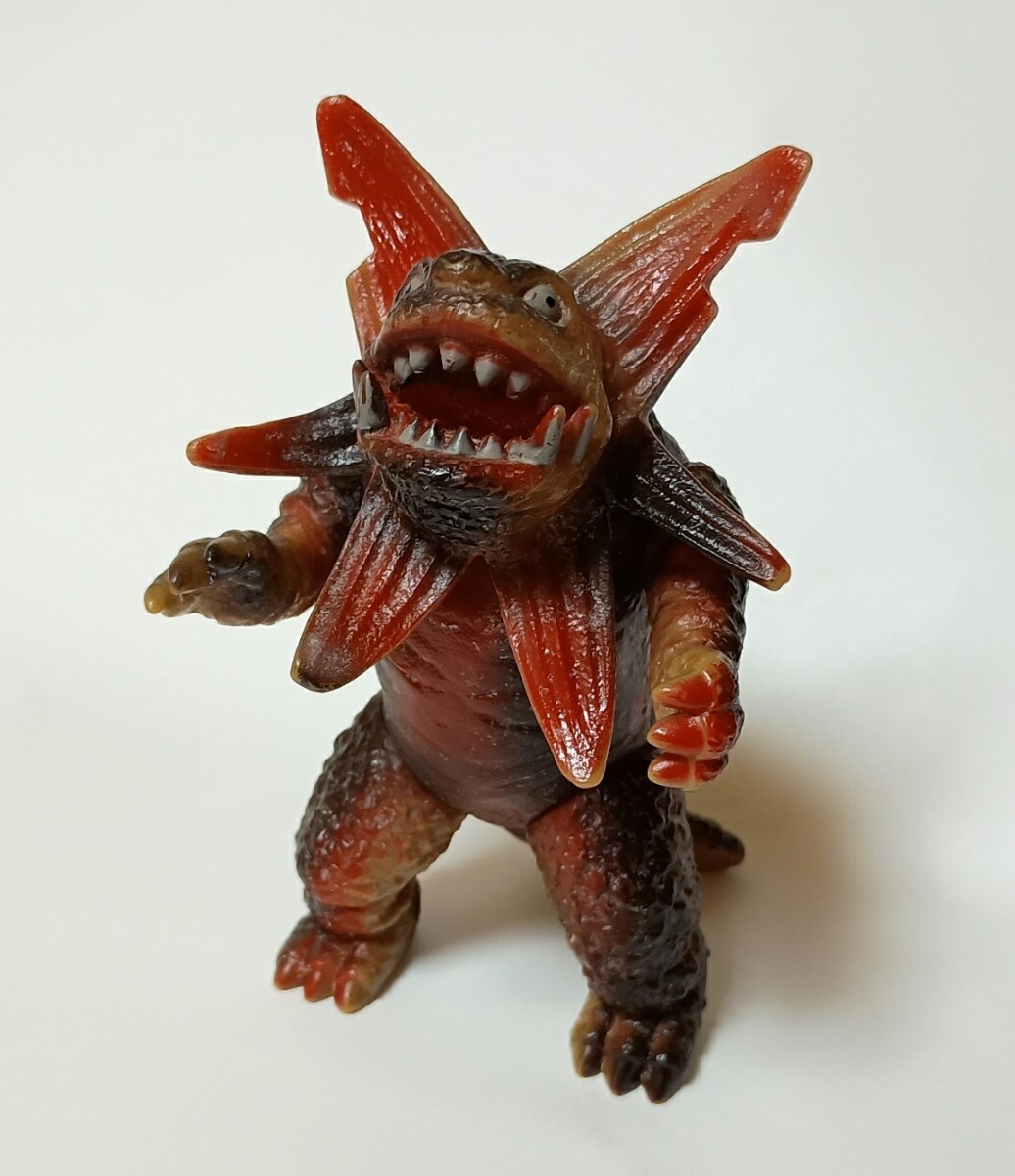 Yahoo!オークション -「ポピー キングザウルス」(ウルトラマン