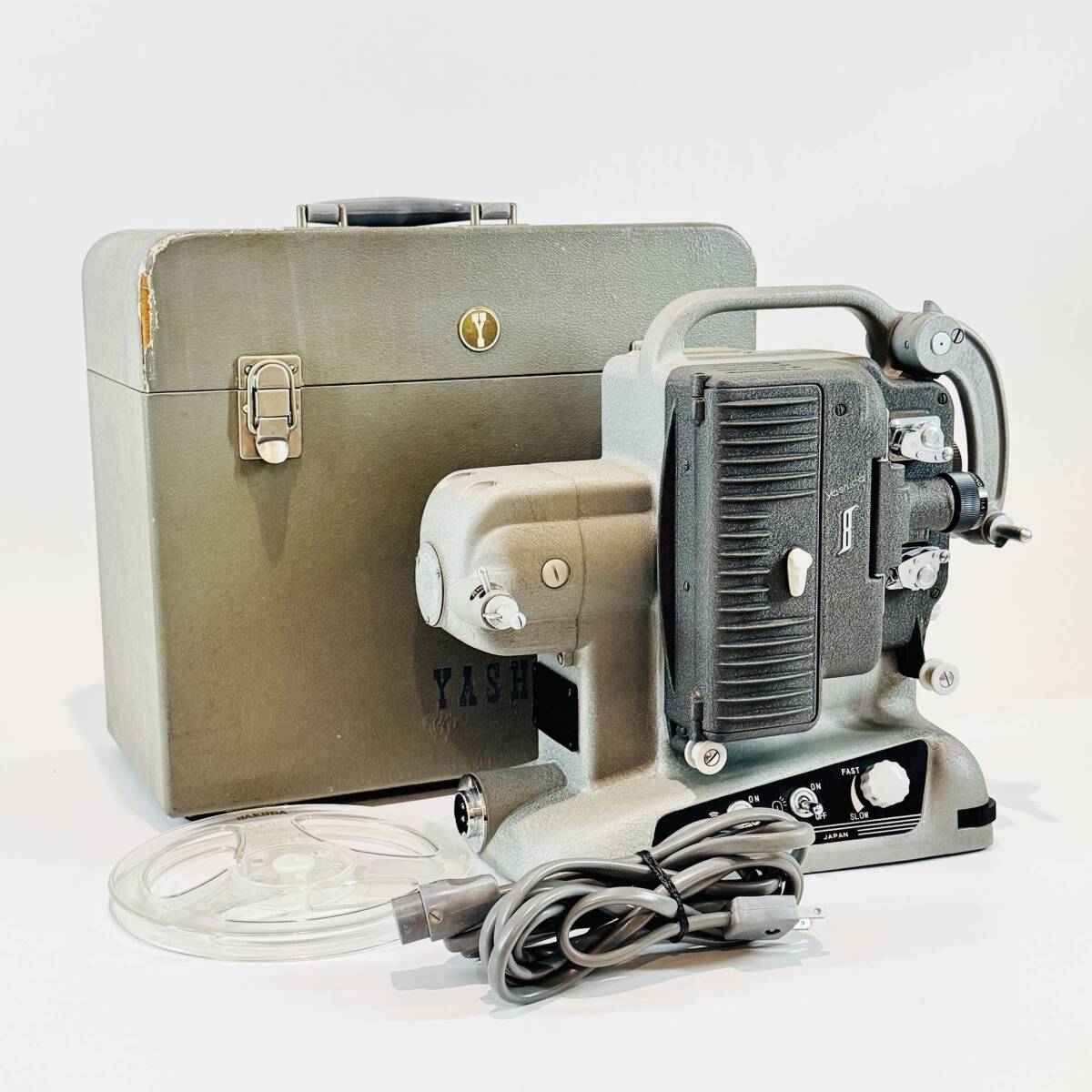 Yahoo!オークション -「映写機 レトロ」(8ミリ) (フィルムカメラ Yahoo!オークション -「映写機 レトロ」(8ミリ) (フィルムカメラ