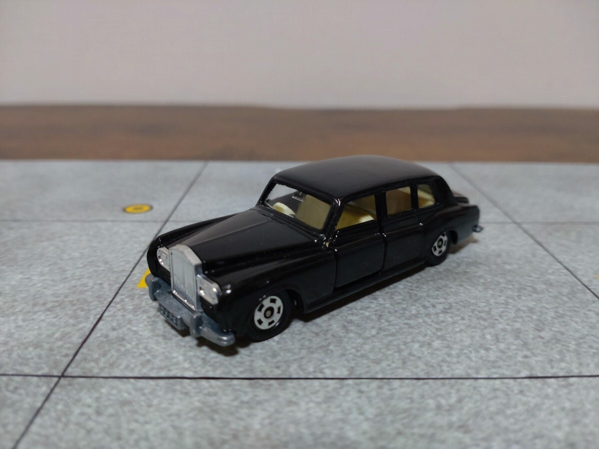 未開封 TOMICA トミカ ロールスロイス 黒色 Yahoo!オークション -「トミカ ロールスロイス」(乗用車