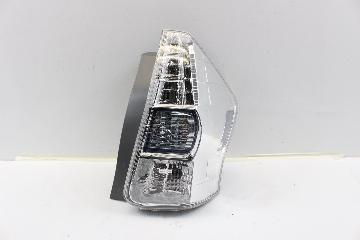 2025年最新】Yahoo!オークション -プリウスα テール 右の中古品