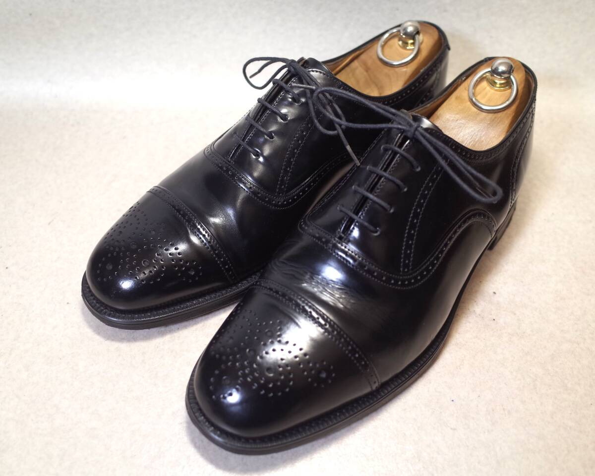 【美品】HILTON ストレートチップ　ビジネス　シューズ 44 27㎝相当 ストレートチップ【CALZOLERIA TOSCANA】【内羽根式】 (RUSSIBL