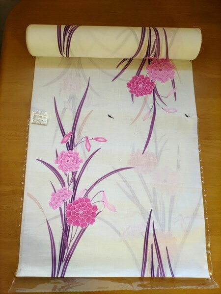 浴衣反物(白地に花柄)・B品