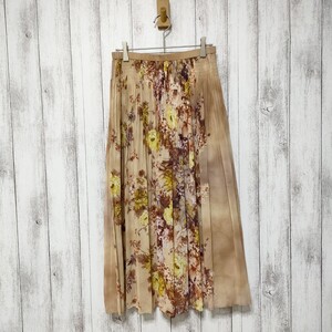 CARAVAN キャラバン 花柄 プリーツスカート