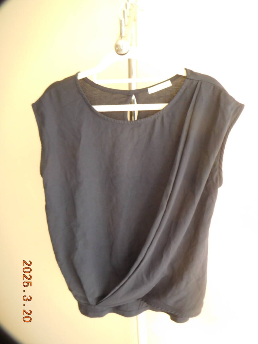 １７３３　　ノースリーブトップス　used