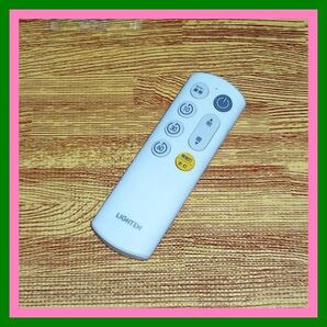 T02 ★電池付き!★故障品をお持ちの方必見!★送料無料★安心の返品保証付★即決★匿名&スピード発送★LIGHTEN★照明リモコン★型番不明