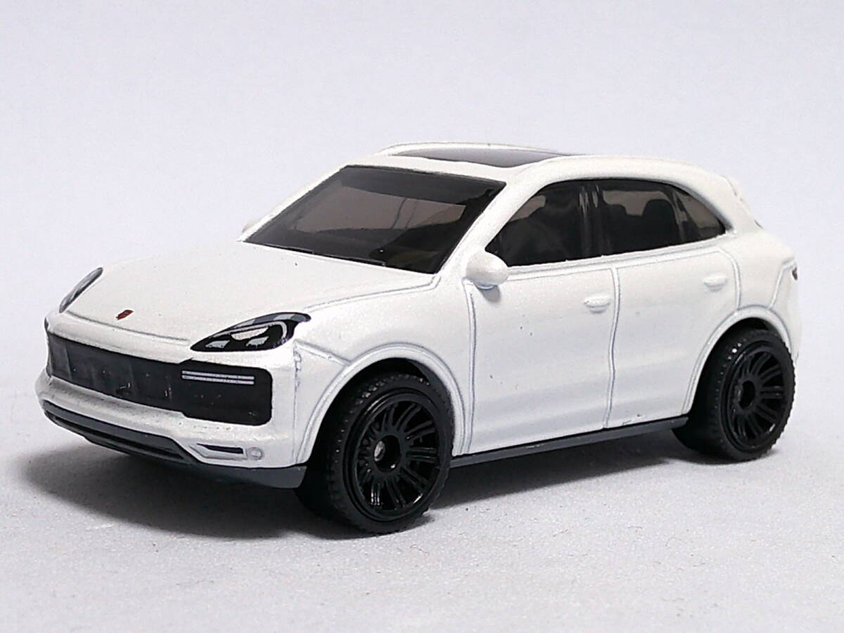 マイスト ポルシェ カイエンturbo Yahoo!オークション -「カイエンターボ」(ミニカー) の落札相場