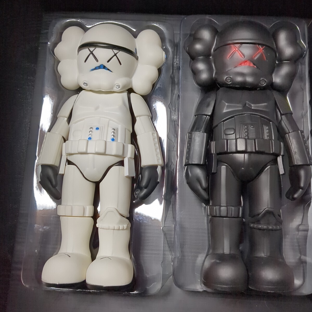 ADAM LISTER アダムリスター スターウォーズ KAWS FUTURA Yahoo!オークション -「kaws star wars」の落札相場・落札価格
