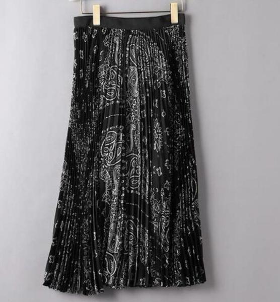 美品 sacai バンダナプリントプリーツスカート ブラック サイズ0 美品 sacai サカイ