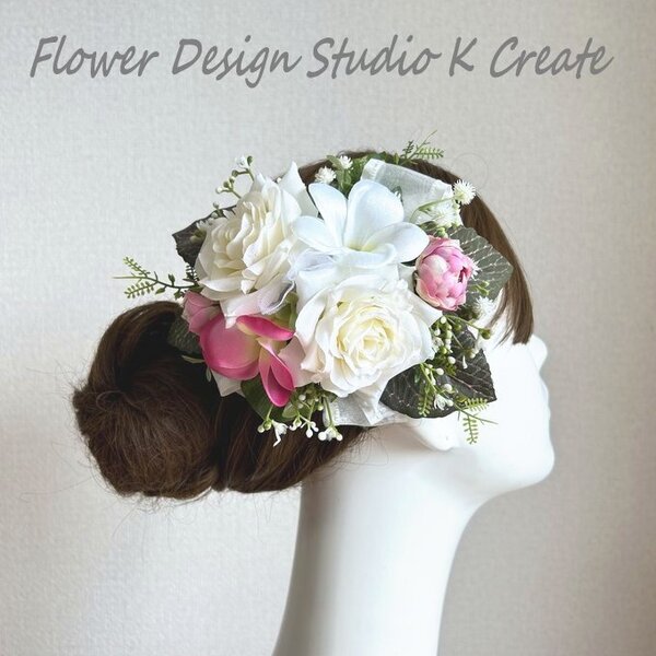 白い薔薇とピンクのプルメリアのヘアクリップ ハワイ挙式 髪飾り リゾ婚 白 プルメリア フラ フラダンス ウェディング 結婚式