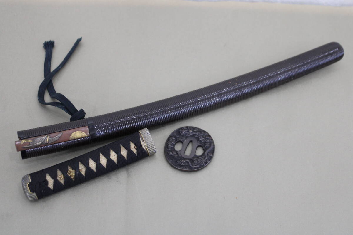 2616番 鍔(つば) 石黒正明作 鉄製 仏像と山 アンティーク 2616番 鍔(つば) 石黒正明作 鉄製 仏像と山 アンティーク 美術品