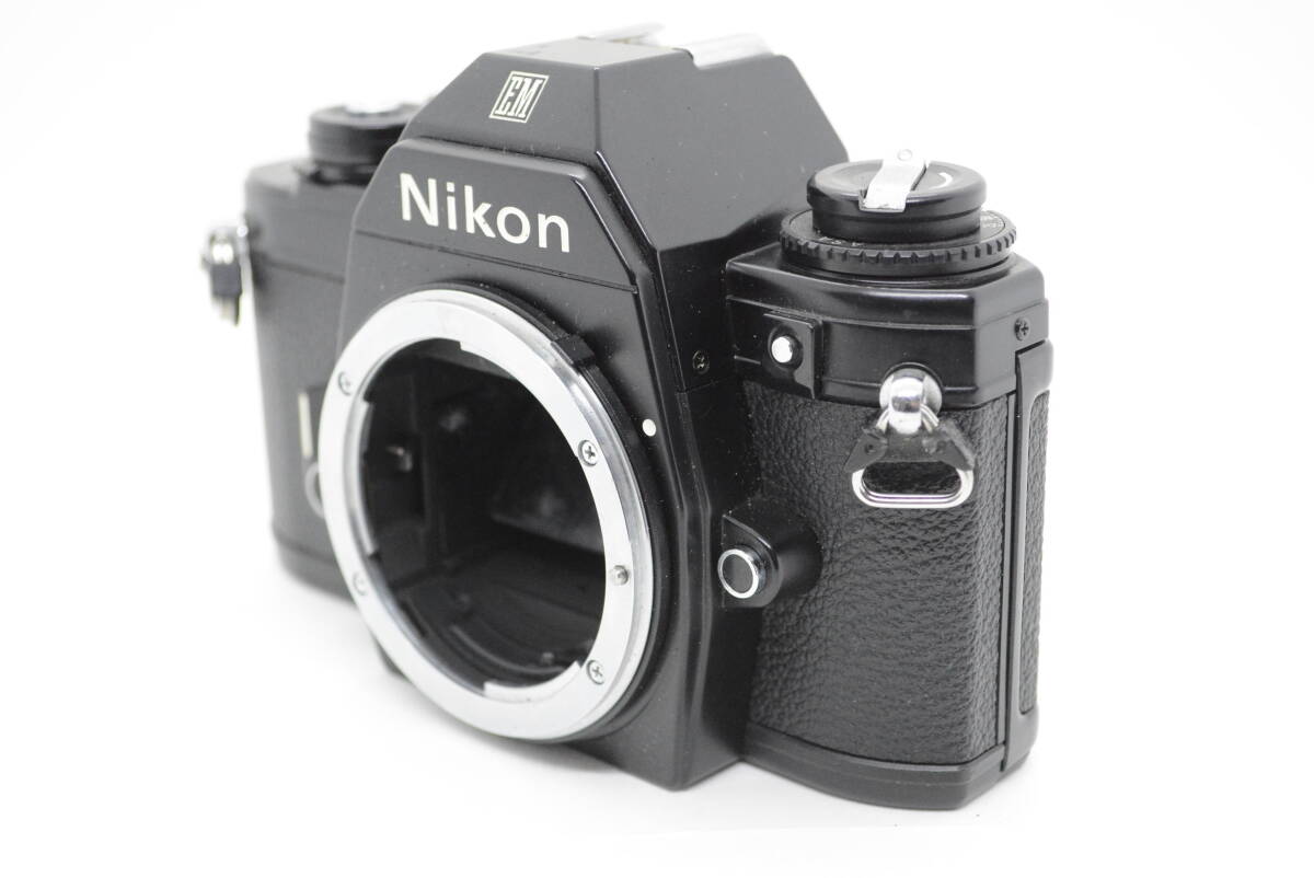 Yahoo!オークション -「nikon em」の落札相場・落札価格