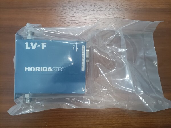 流量計 HORIBA 液体微少マスフローコントローラ LV-F50M