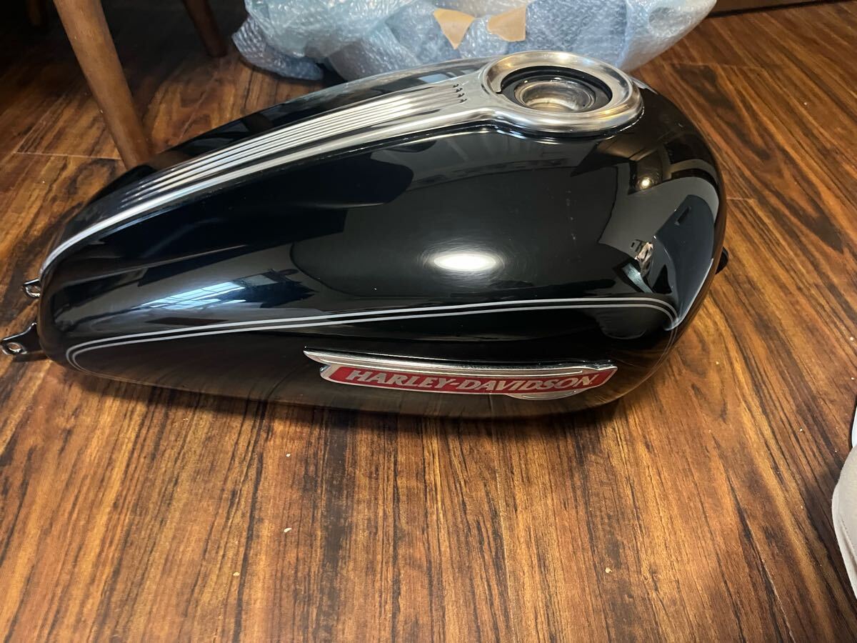 ハーレースポーツスターXL1200C純正タンク・フェンダーセット ハーレースポーツスターXL1200C純正タンク・フェンダーセット