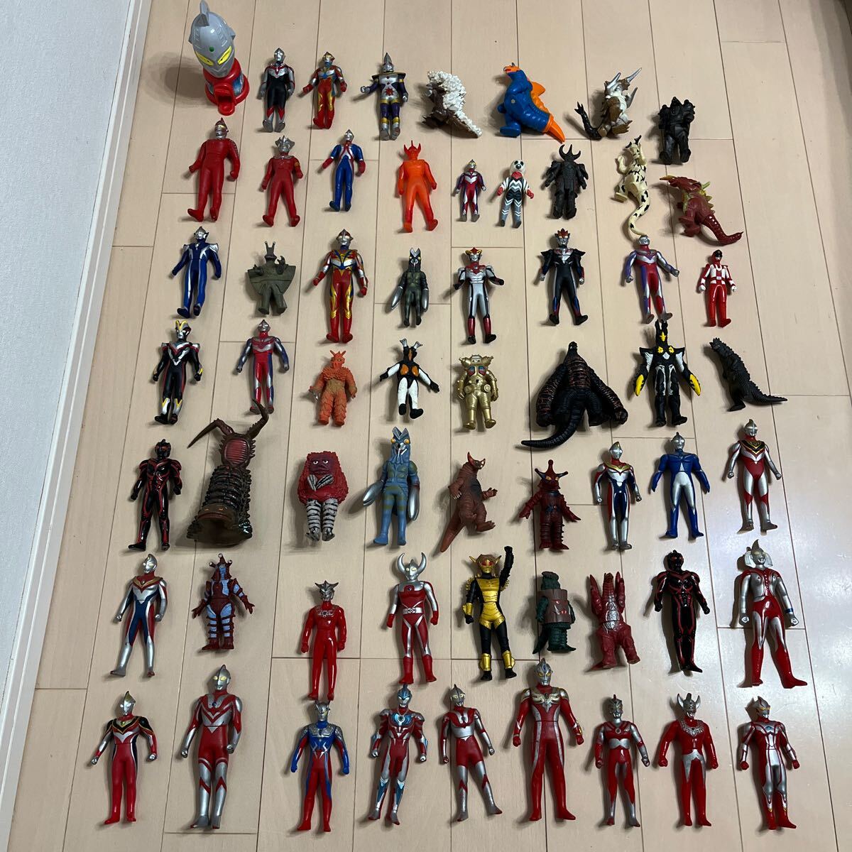 キャラクター ソフビ フィギュア マスコット まとめ売り 大量 Yahoo!オークション -「ソフビ まとめ売り」(特撮) (フィギュア