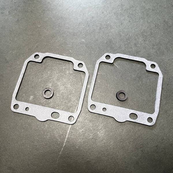 送料無料 MADE IN JAPAN GSX250E キャブレター フロートチャンバーガスケット 紙タイプ ガスケット セット 新品 ザリ