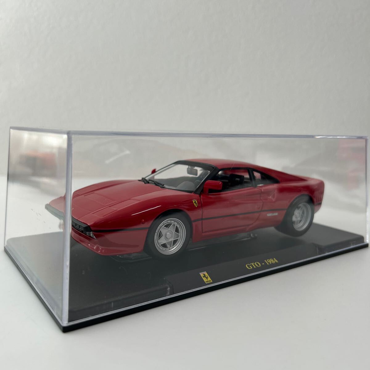 Amazon | ブラーゴ 1/18 フェラーリ 288GTO レッド | ミニカー