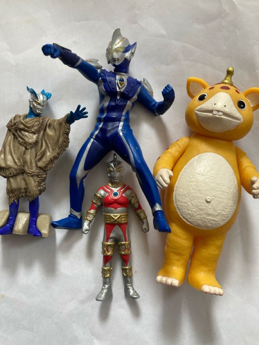 6月23日(日)より販売開始】【ヒカリトイズ】ウルトラマンが登場