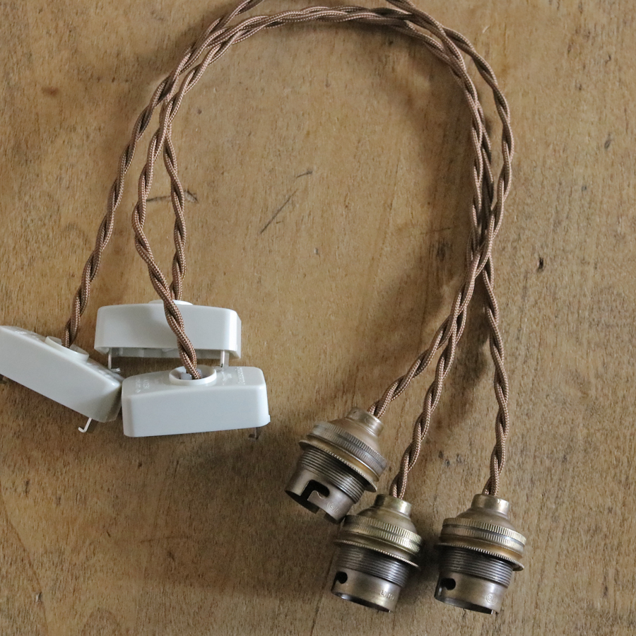 1920年代 3個セット フランス アンティーク 飴色 真鍮 ソケット