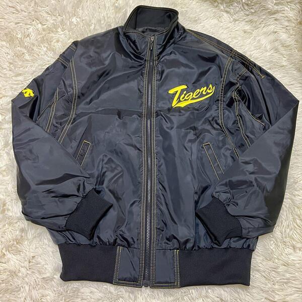 【超希少】阪神タイガース グランドコート XL 岡田監督 完売品 コレクション