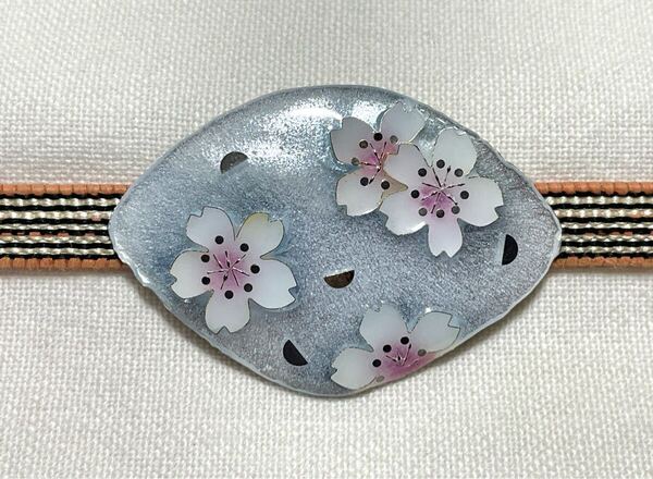 NO.1813 帯留め 七宝焼 桜 花(帯留 帯飾り 和装小物)